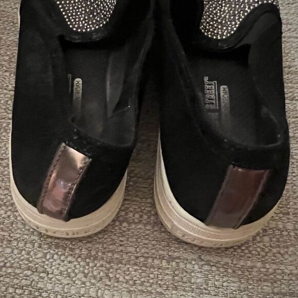 Beautiful Skechers street memory foam loafers size 6 - Picture 5 of 8